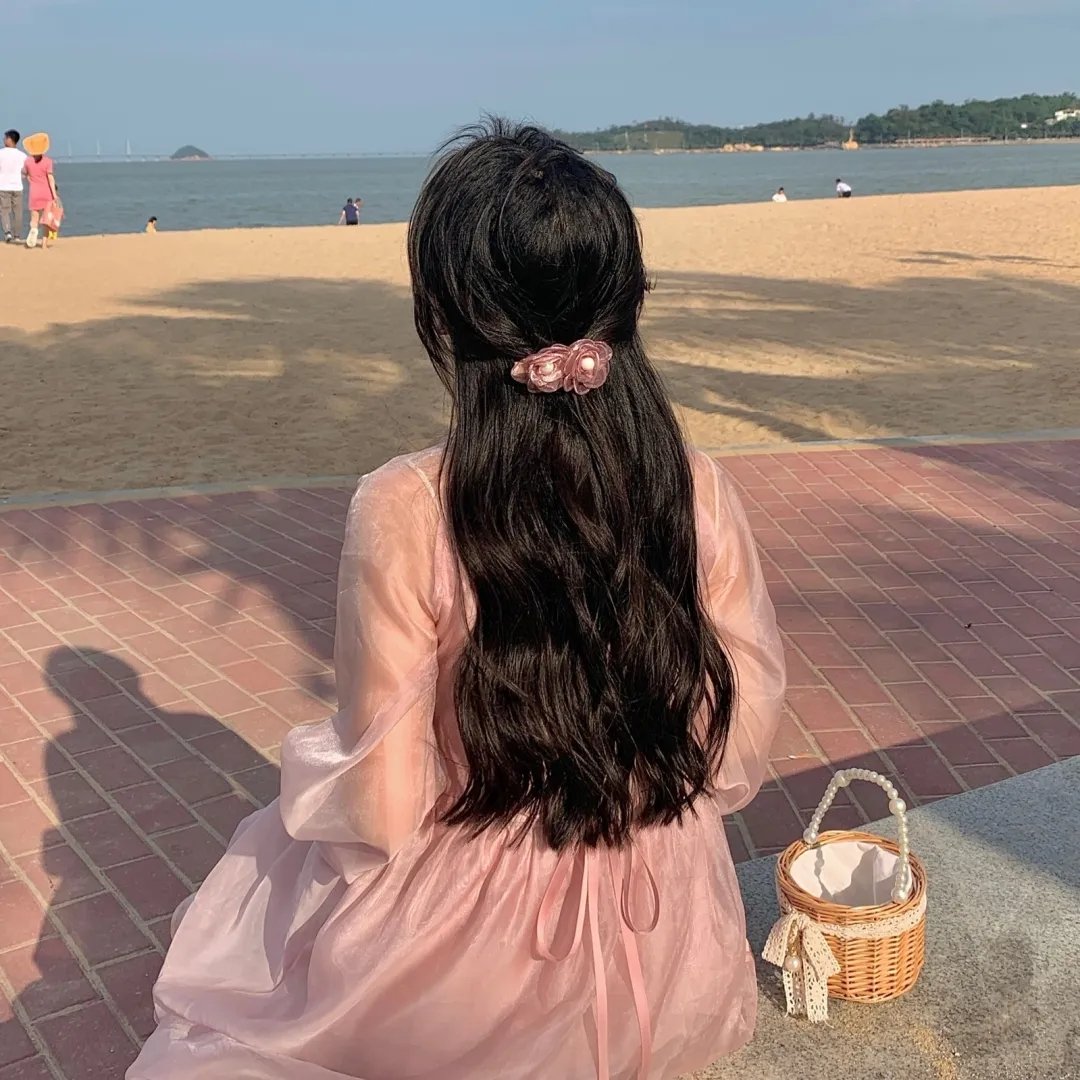 少女龙婆